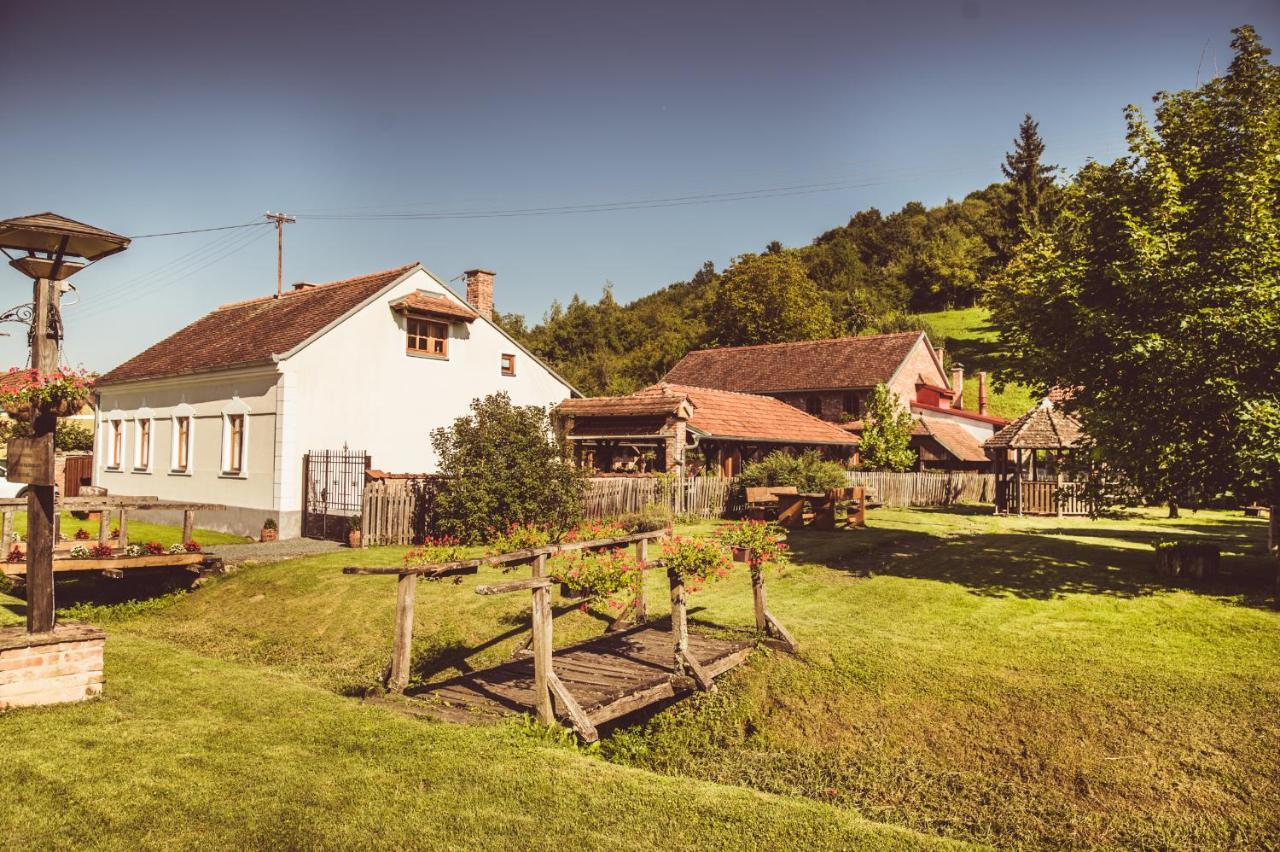 Country House Tunjina Kuca Stara Kapela Guest House Pavlovci ภายนอก รูปภาพ