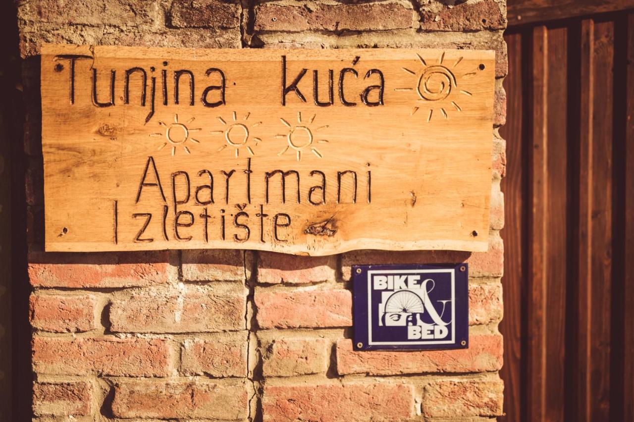 Country House Tunjina Kuca Stara Kapela Guest House Pavlovci ภายนอก รูปภาพ